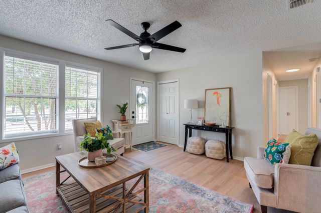2002 58th Street, Lubbock, TX 79412