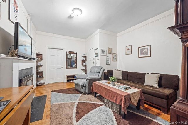 94 Elliott Avenue, Yonkers, NY 10705