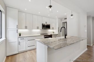 98 Heritage Village D, Southbury, CT 06488