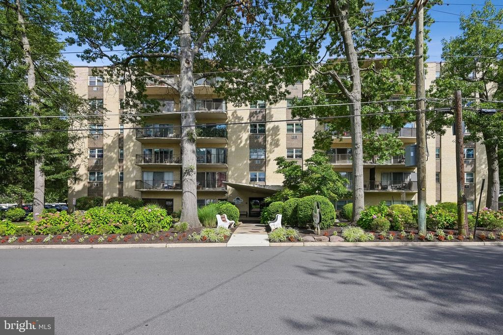 111 CHESTNUT ST #504, CHERRY HILL, NJ 08002 — exterior