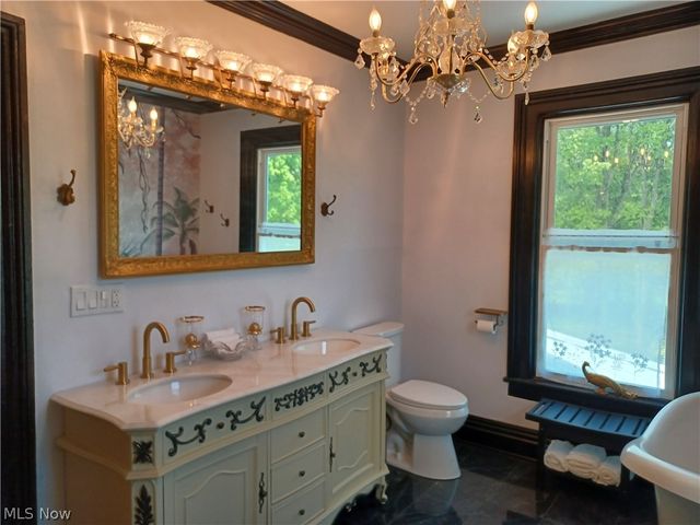 164 N Salem Warren Road, North Jackson, OH 44451
