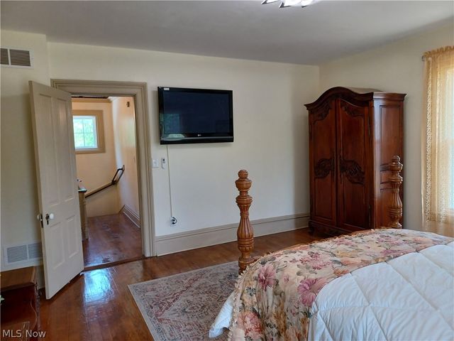 164 N Salem Warren Road, North Jackson, OH 44451