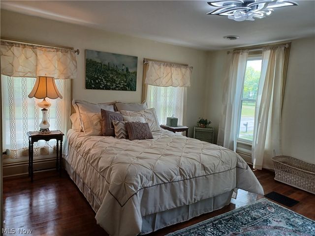 164 N Salem Warren Road, North Jackson, OH 44451