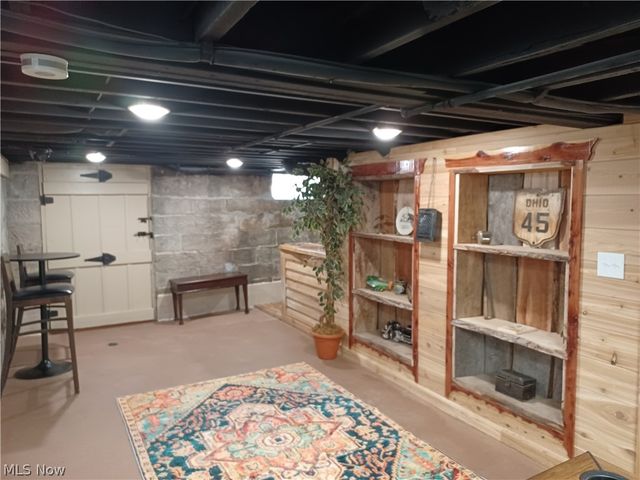 164 N Salem Warren Road, North Jackson, OH 44451