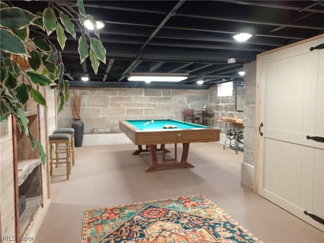 164 N Salem Warren Road, North Jackson, OH 44451