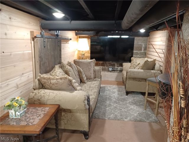 164 N Salem Warren Road, North Jackson, OH 44451