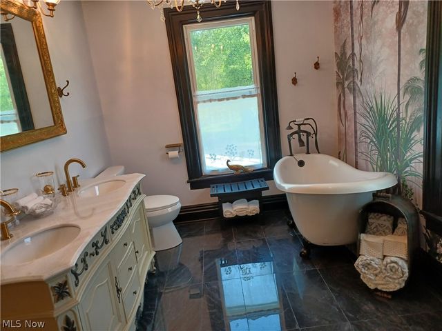 164 N Salem Warren Road, North Jackson, OH 44451