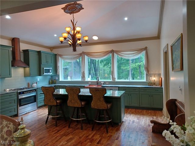 164 N Salem Warren Road, North Jackson, OH 44451