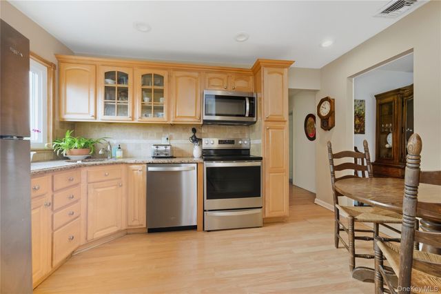 3292 Murdock Avenue, Oceanside, NY 11572