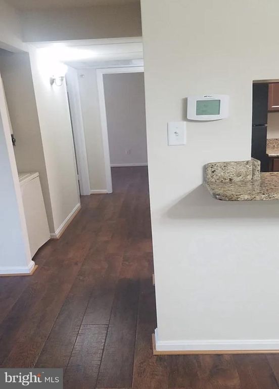 Image 9 of property listing at 1260 SUGARWOOD CIR #303, Baltimore, MD 21221