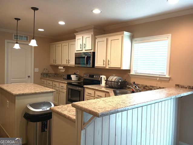 105 Bob White Lane, Newnan, GA 30263