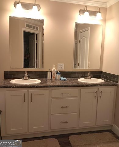 105 Bob White Lane, Newnan, GA 30263