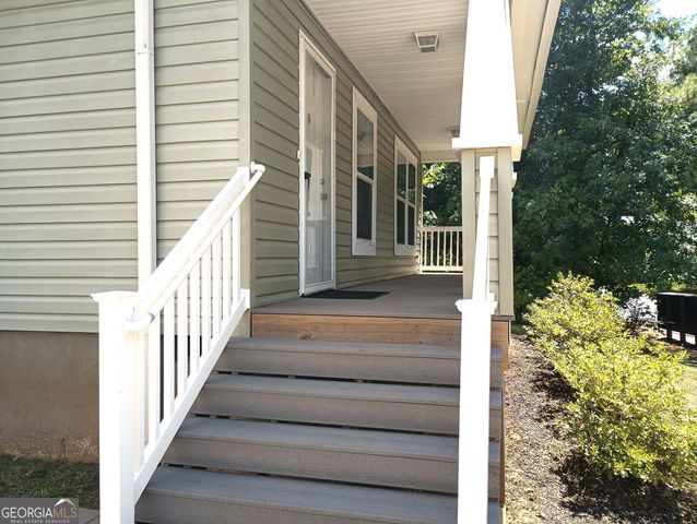 105 Bob White Lane, Newnan, GA 30263