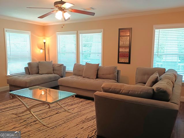 105 Bob White Lane, Newnan, GA 30263