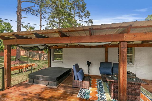 801 Montezuma Ave, Dothan, AL 36303