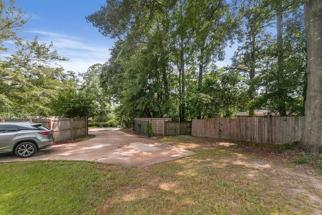 801 Montezuma Ave, Dothan, AL 36303