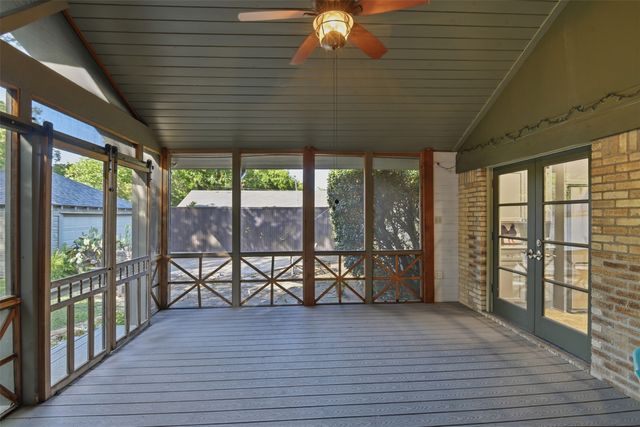 2307 Lawndale Drive, Dallas, TX 75211