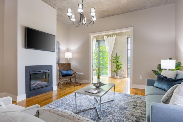417 Frazier Avenue 303, Chattanooga, TN 37405