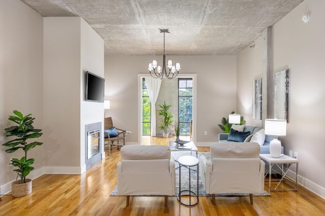 417 Frazier Avenue 303, Chattanooga, TN 37405