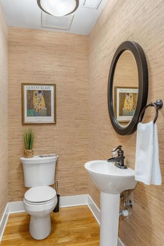 417 Frazier Avenue 303, Chattanooga, TN 37405