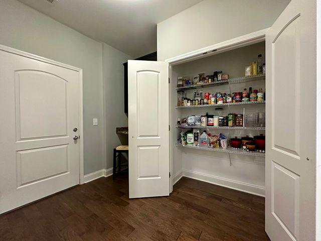 1008 Callaway Dr, Lebanon, TN 37087
