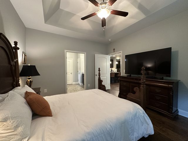 1008 Callaway Dr, Lebanon, TN 37087
