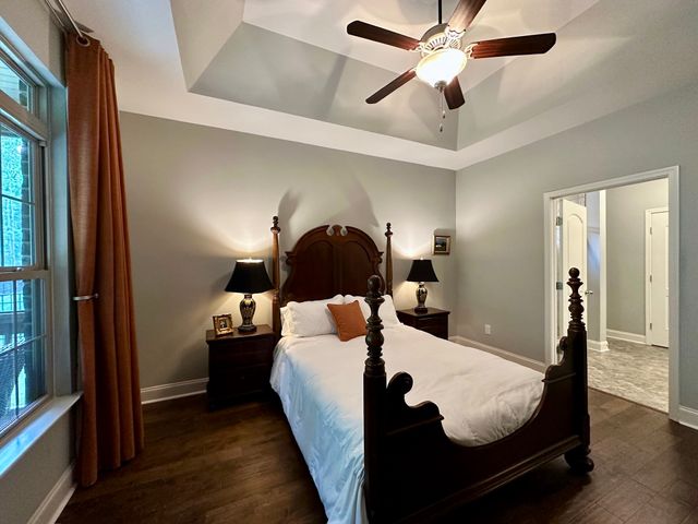 1008 Callaway Dr, Lebanon, TN 37087