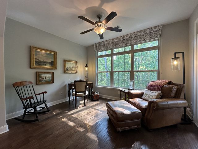 1008 Callaway Dr, Lebanon, TN 37087