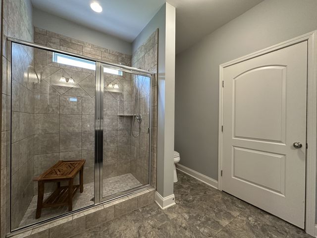 1008 Callaway Dr, Lebanon, TN 37087