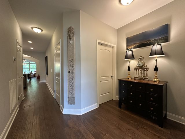 1008 Callaway Dr, Lebanon, TN 37087