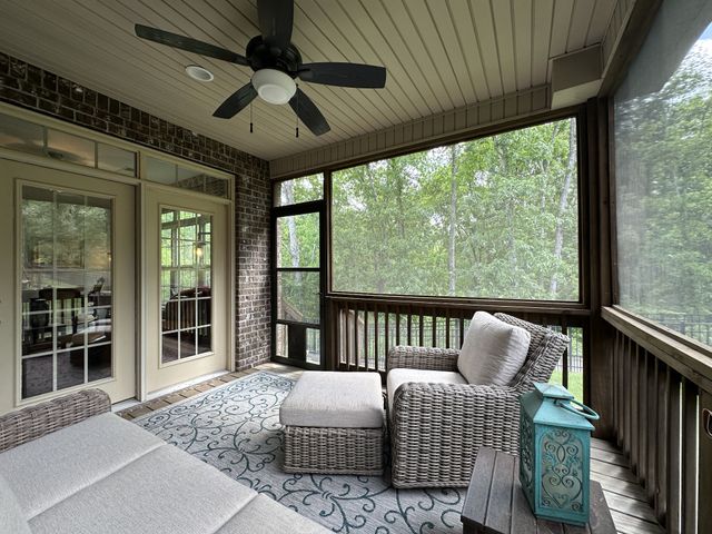 1008 Callaway Dr, Lebanon, TN 37087