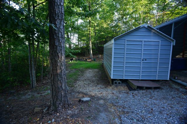 1136 Parkstown Ext, Wilder, TN 38589