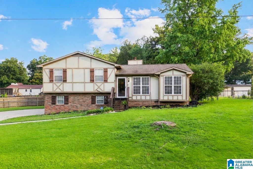 205 YELLOWHAMMER DRIVE, Alabaster, AL 35007