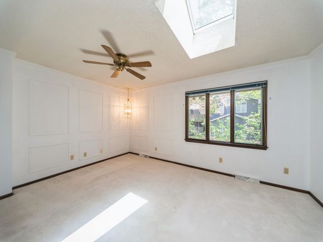 4113 77th Place Circle, Urbandale, IA 50322