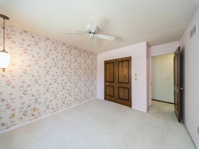 4113 77th Place Circle, Urbandale, IA 50322