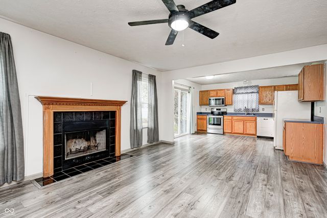 9144 Timpani Way, Indianapolis, IN 46231