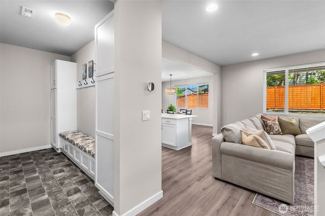 2022 Mayes Road SE, Lacey, WA 98503