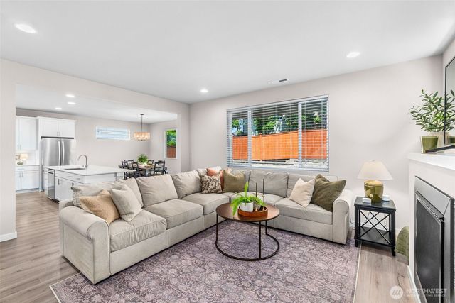 2022 Mayes Road SE, Lacey, WA 98503