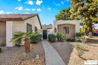 2247 Miramonte Circle C, Palm Springs, CA 92264