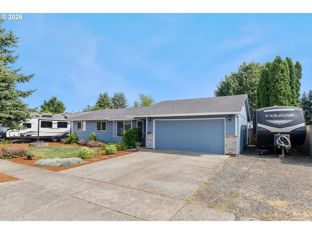 177 S Heather St, Cornelius, OR 97113