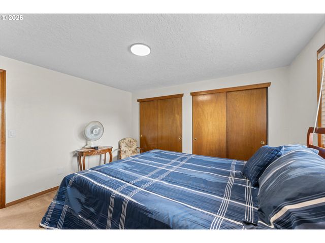 177 S Heather St, Cornelius, OR 97113