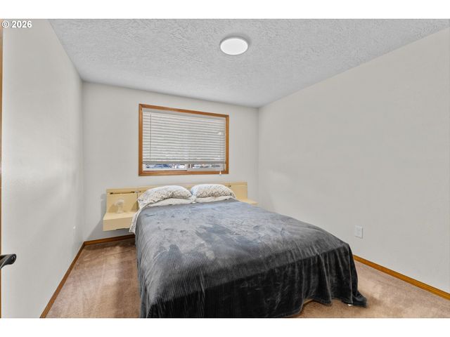 177 S Heather St, Cornelius, OR 97113