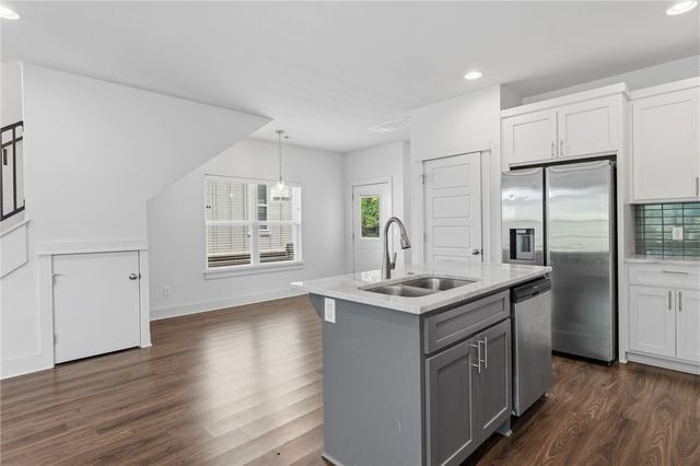 1118 S Dunn Avenue, Fayetteville, AR 72701