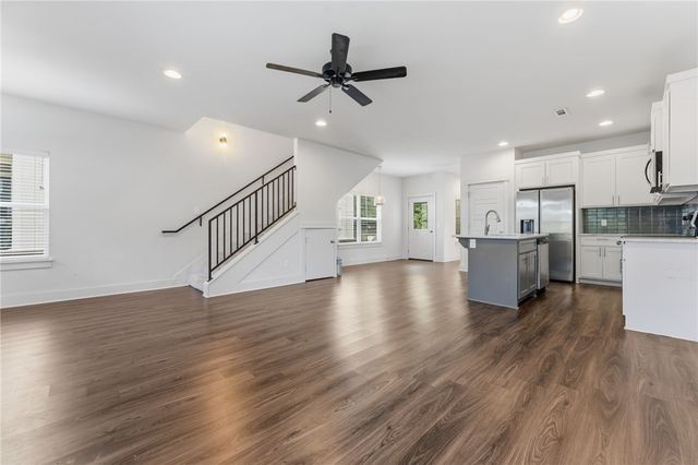1118 S Dunn Avenue, Fayetteville, AR 72701