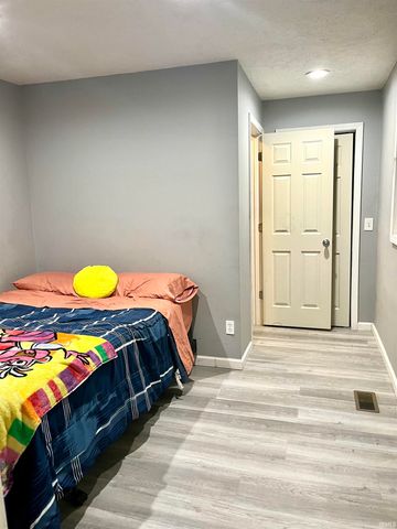 213 N Washington Street, Huntingburg, IN 47542