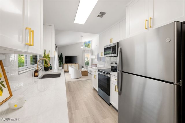 1196 Westlake BLVD, Naples, FL 34103