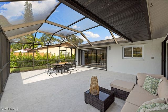 1196 Westlake BLVD, Naples, FL 34103