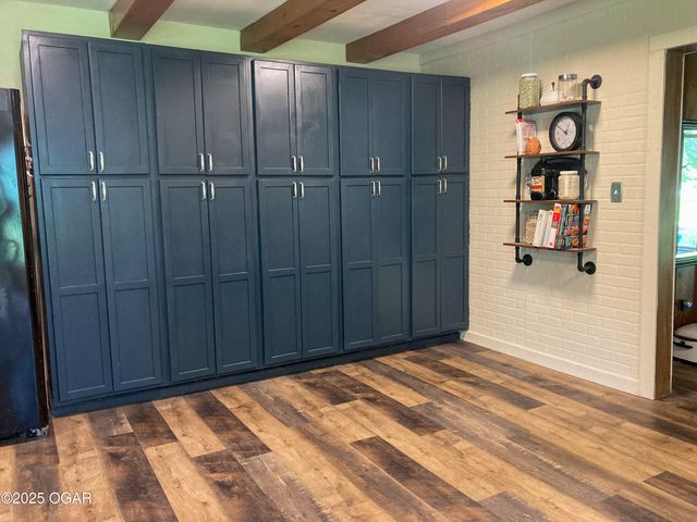 6274 Douglas Fir Road, Joplin, MO 64804