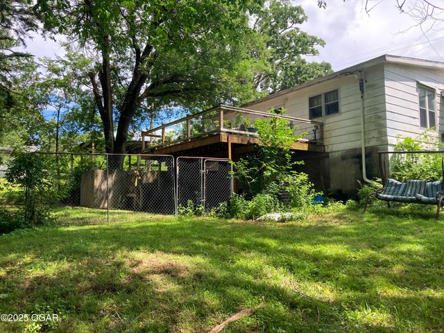 6274 Douglas Fir Road, Joplin, MO 64804