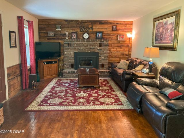 6274 Douglas Fir Road, Joplin, MO 64804